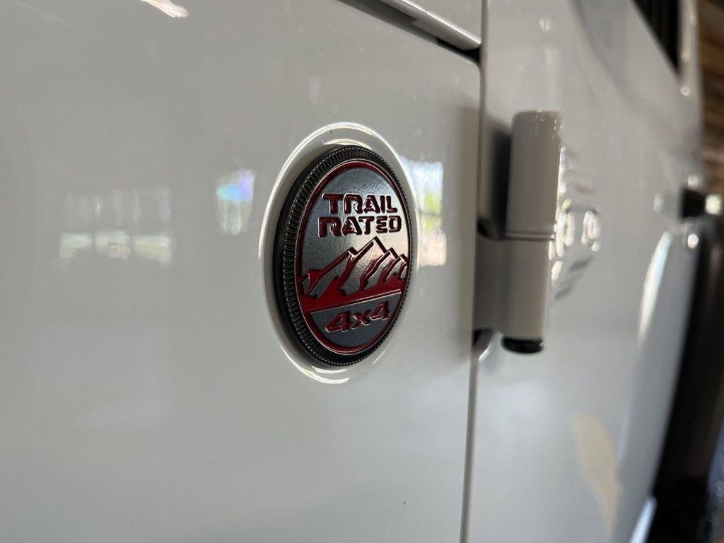 Used 2022 Bright White Clearcoat Jeep Rubicon image 12