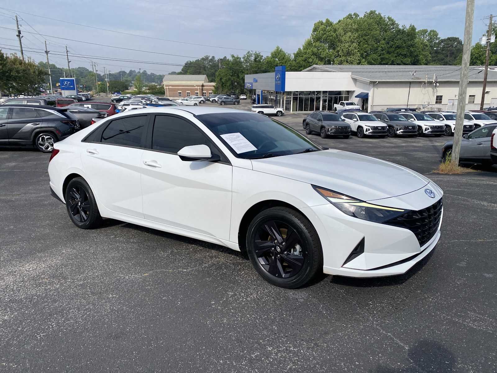 Used 2022 Hyundai Elantra SEL with VIN 5NPLS4AG4NH075689 for sale in Auburn, AL