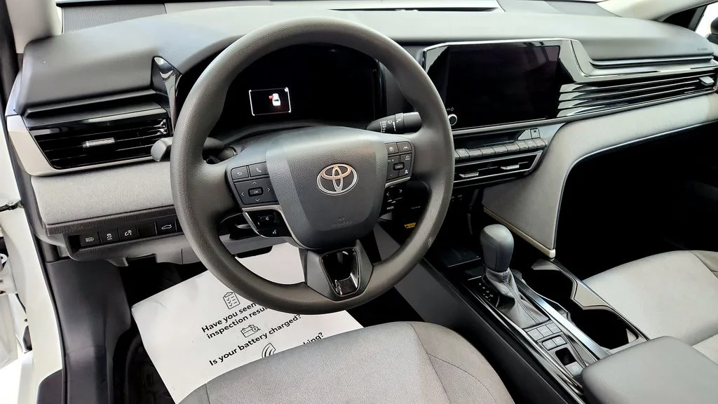 Used 2025 White Toyota LE image 32