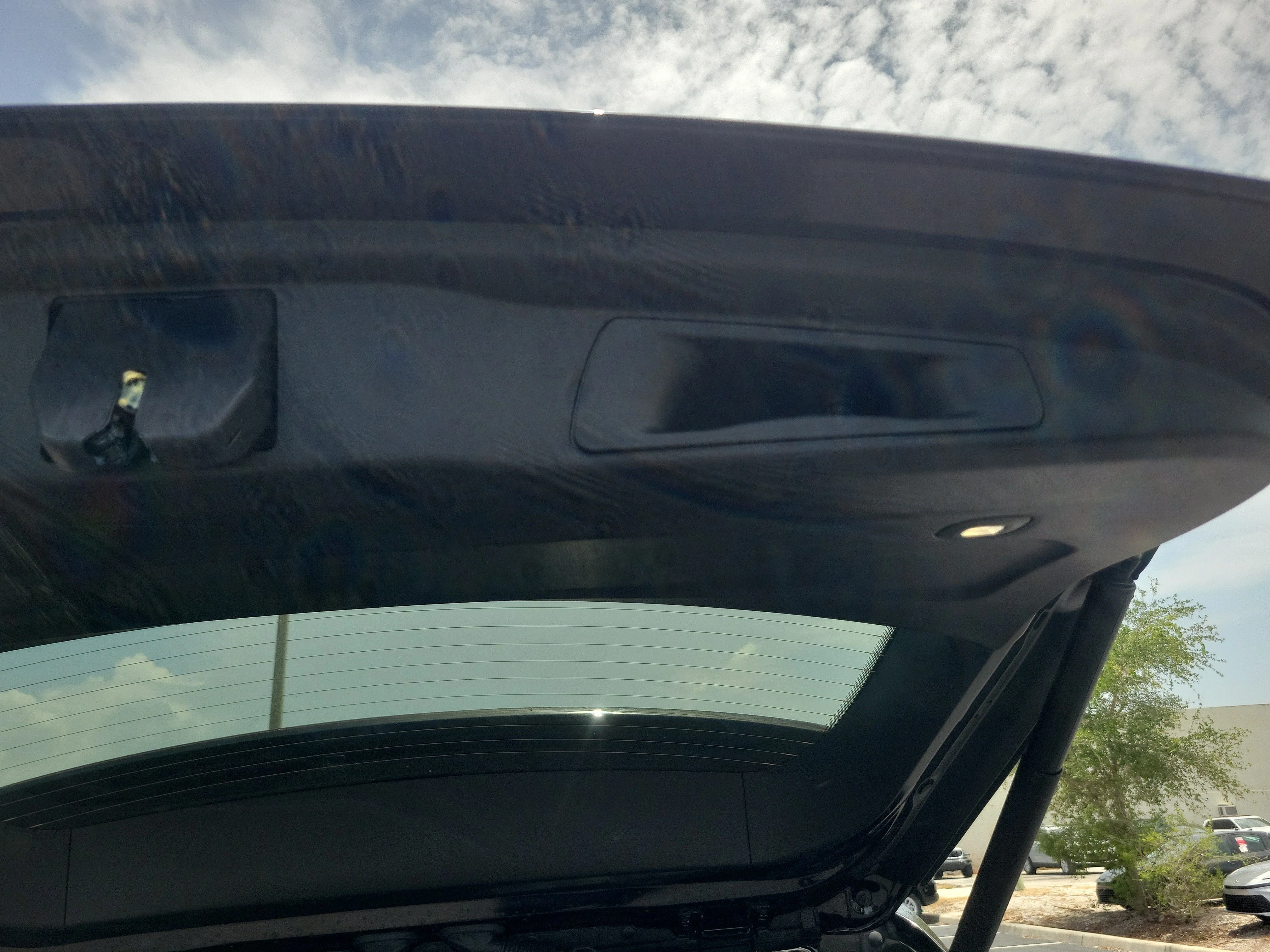 New 2026 Diamond Black Crystal Pearlcoat Jeep Limited image 9