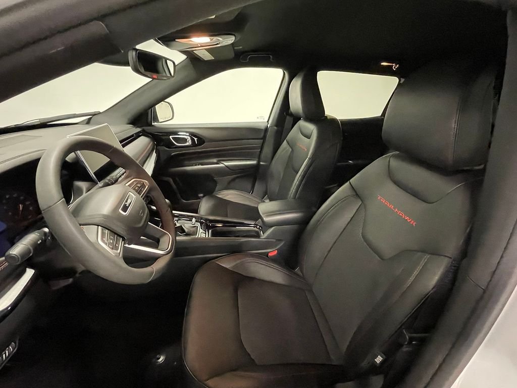 Used 2026 White Jeep Trailhawk image 3