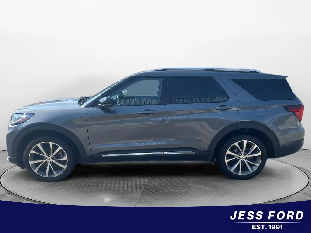 Used 2025 Carbonized Gray Metallic Ford Platinum image 2