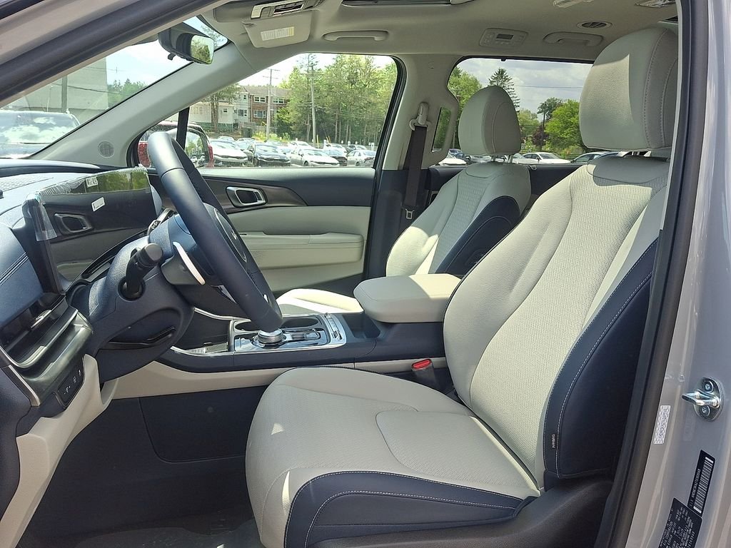 New 2026 Ceramic Silver Kia SX Prestige image 7