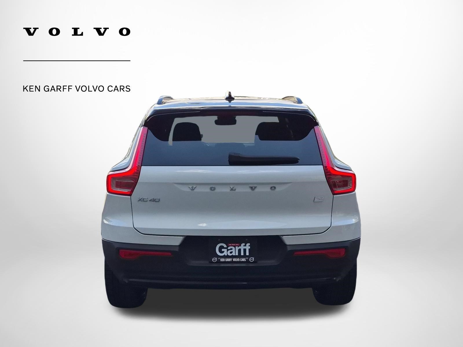 Certified Used 2023 Crystal White Volvo Ultimate image 5