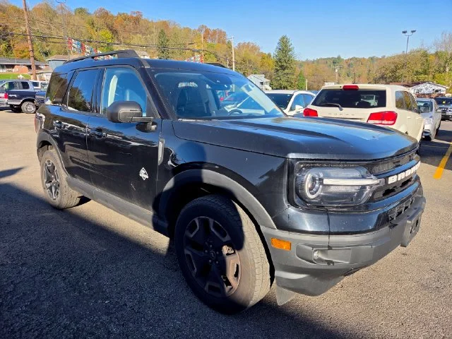 Used 2021 Shadow Black Ford Outer Banks image 2