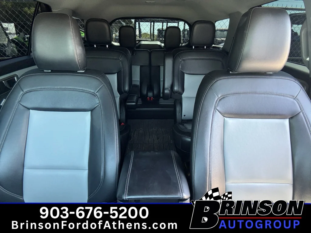 Used 2023 Agate Black Metallic Ford XLT image 16