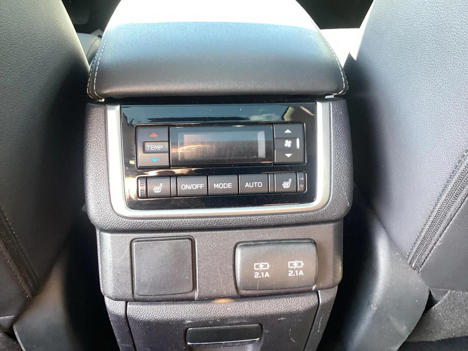 Used 2022 Crystal White Pearl Subaru Limited image 15