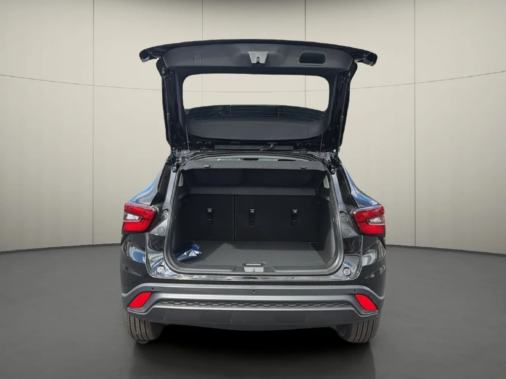 New 2026 Mosaic Black Metallic Chevrolet LT image 11