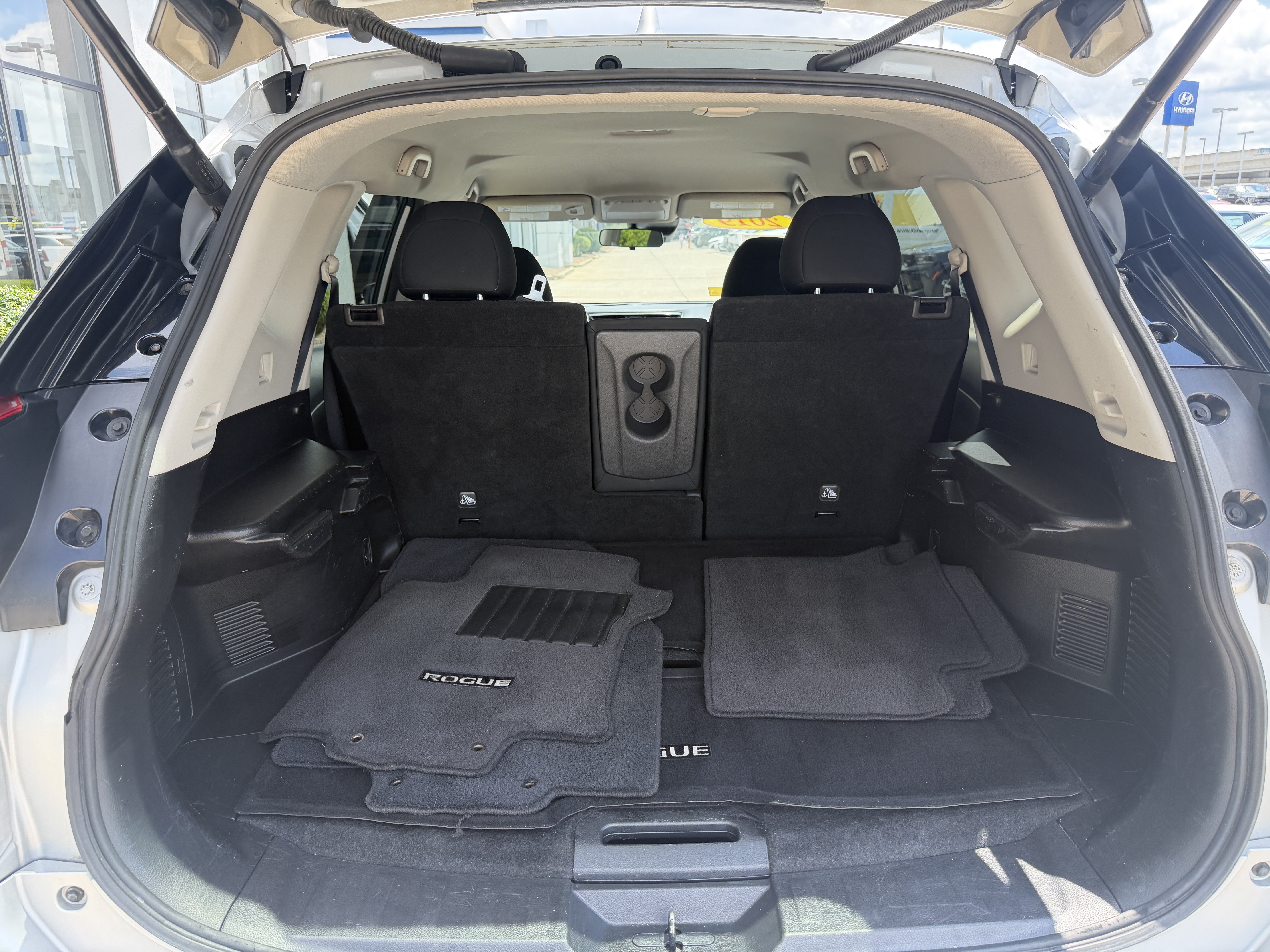 Used 2019 Brilliant Silver Metallic Nissan SV image 11