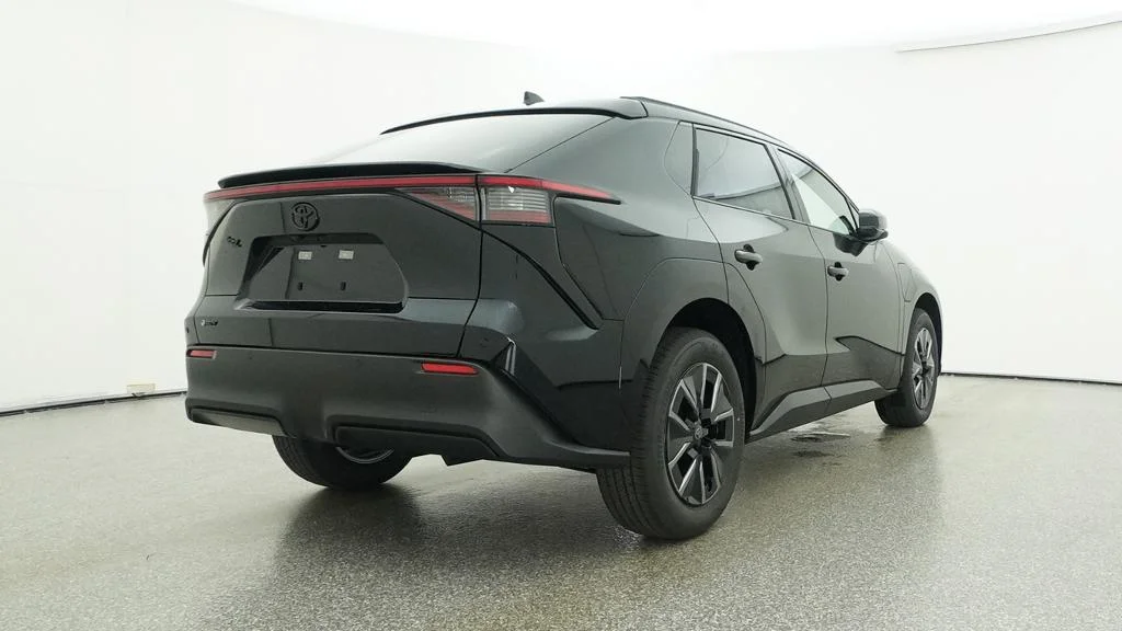 New 2026 Midnight Black Metallic Toyota XLE image 64