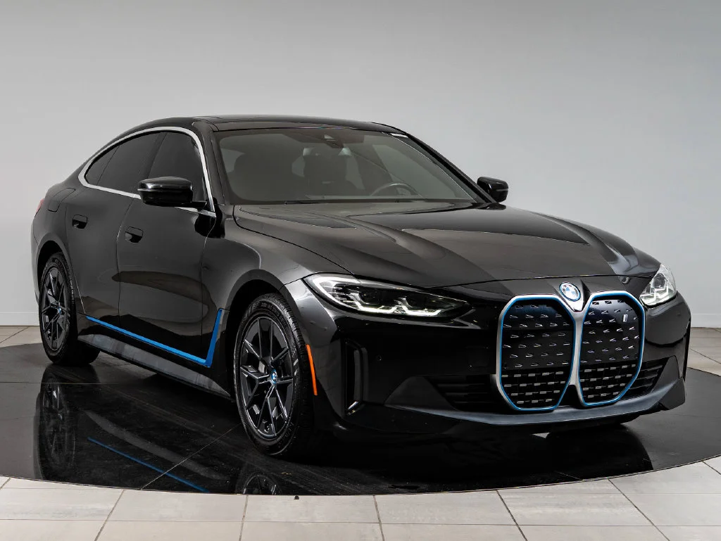 Used 2023 Jet Black BMW eDrive35 image 12