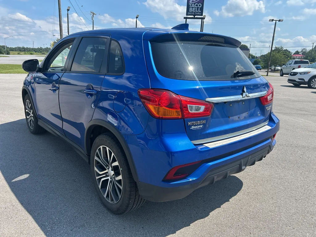 Used 2018 Octane Blue Metallic Mitsubishi ES 2.0 image 7