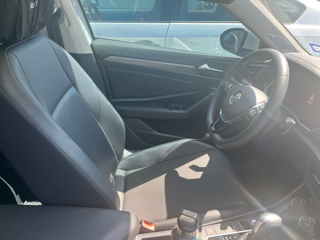 Used 2020 Pure White Volkswagen SEL image 4