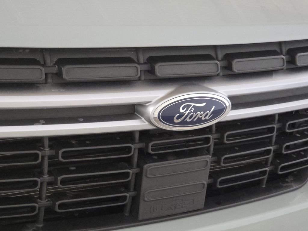 Used 2023 Green Ford Lariat image 13