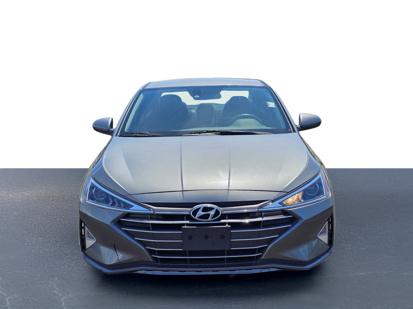 Used 2019 Machine Gray Hyundai SEL image 2