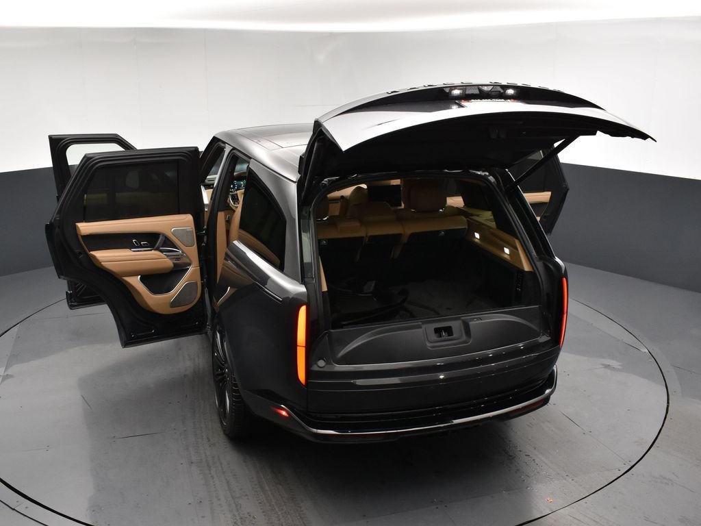 Used 2024 Black Land Rover Autobiography image 32