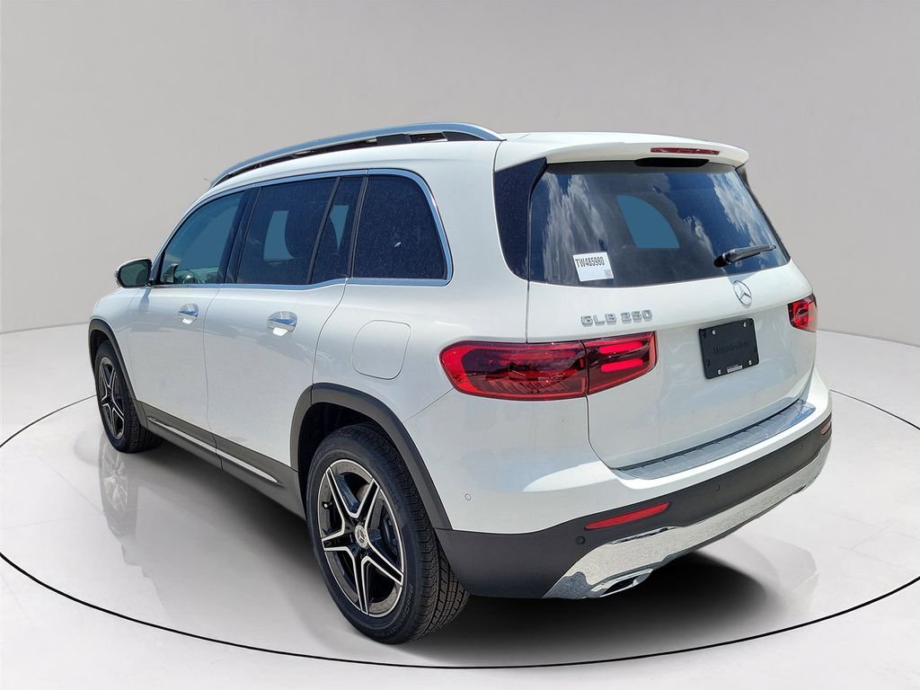New 2026 White Mercedes-Benz GLB 250 image 4