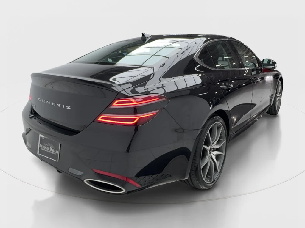 Used 2026 Black Genesis 2.5T image 8