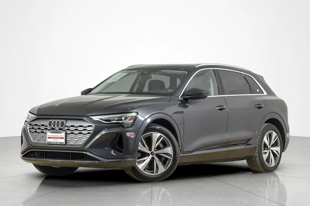 2024 Audi Q8 e-tron Premium Plus quattro