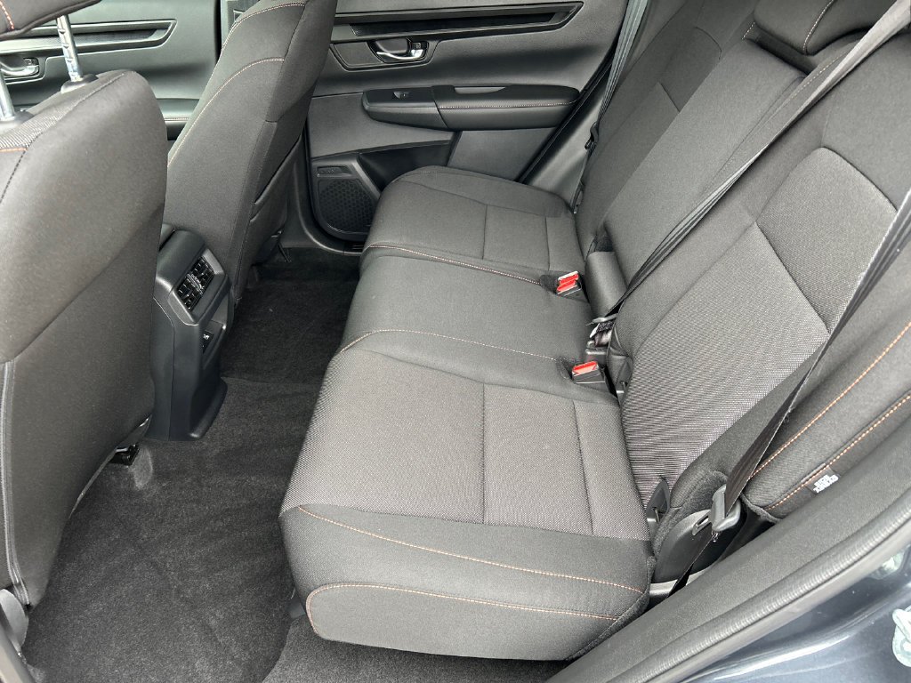Used 2025  Honda Sport image 24