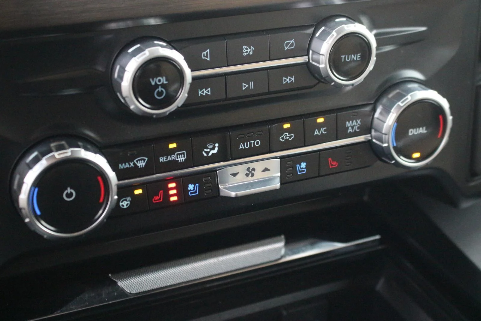 Used 2023 Black Ford XL image 25