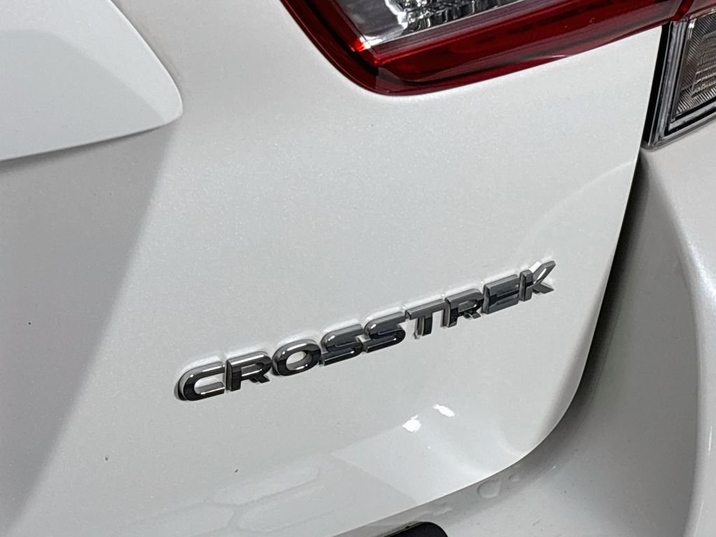 Used 2018 Crystal White Pearl Subaru 2.0i Limited image 25