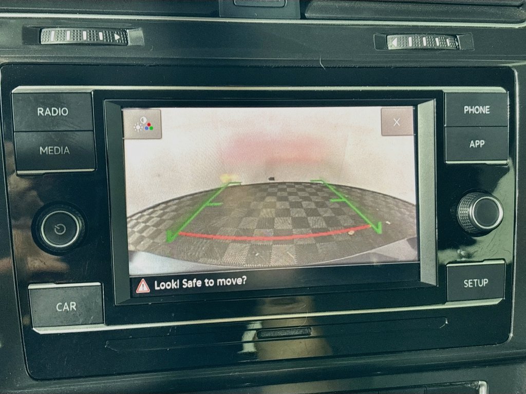 Used 2018 Gray Volkswagen S image 16
