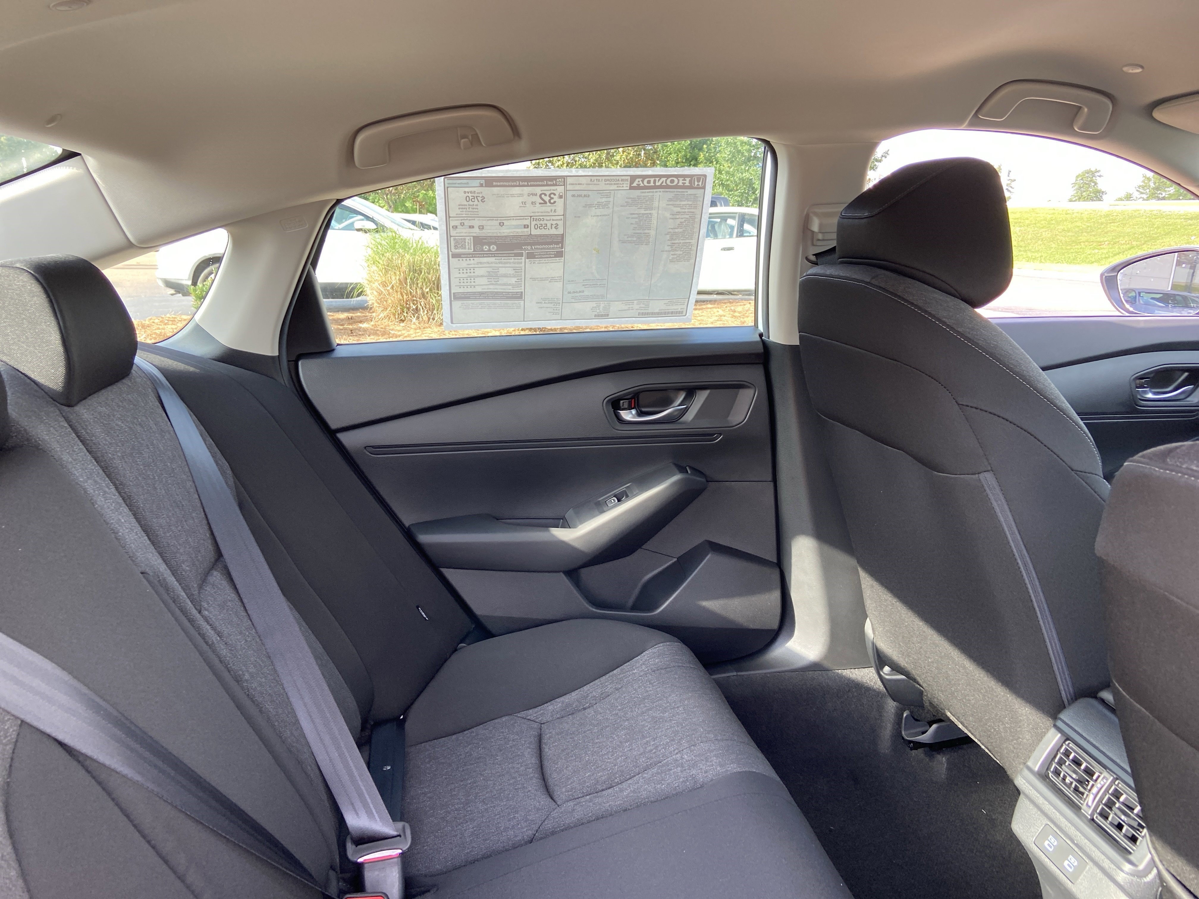New 2026 Platinum White Pearl Honda LX image 24
