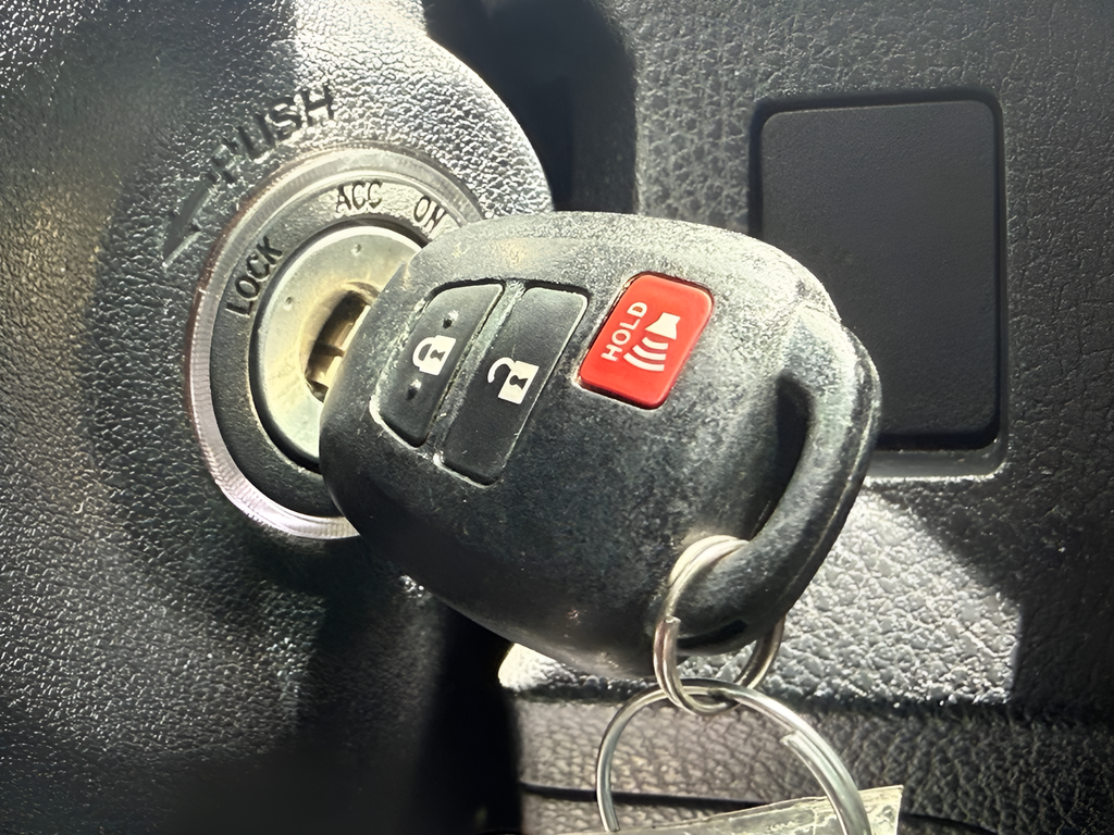 Used 2018 Gray Toyota LE image 35