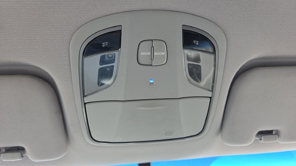 Used 2014 Black Hyundai GLS image 36