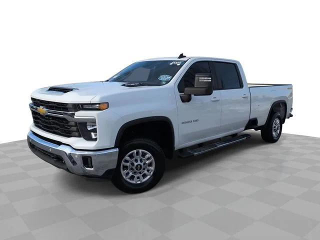 2025 Chevrolet Silverado HD LT 4WD Crew Cab Standard Box's photo
