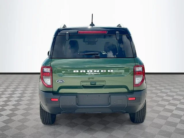 Used 2025 Green Ford Outer Banks image 6