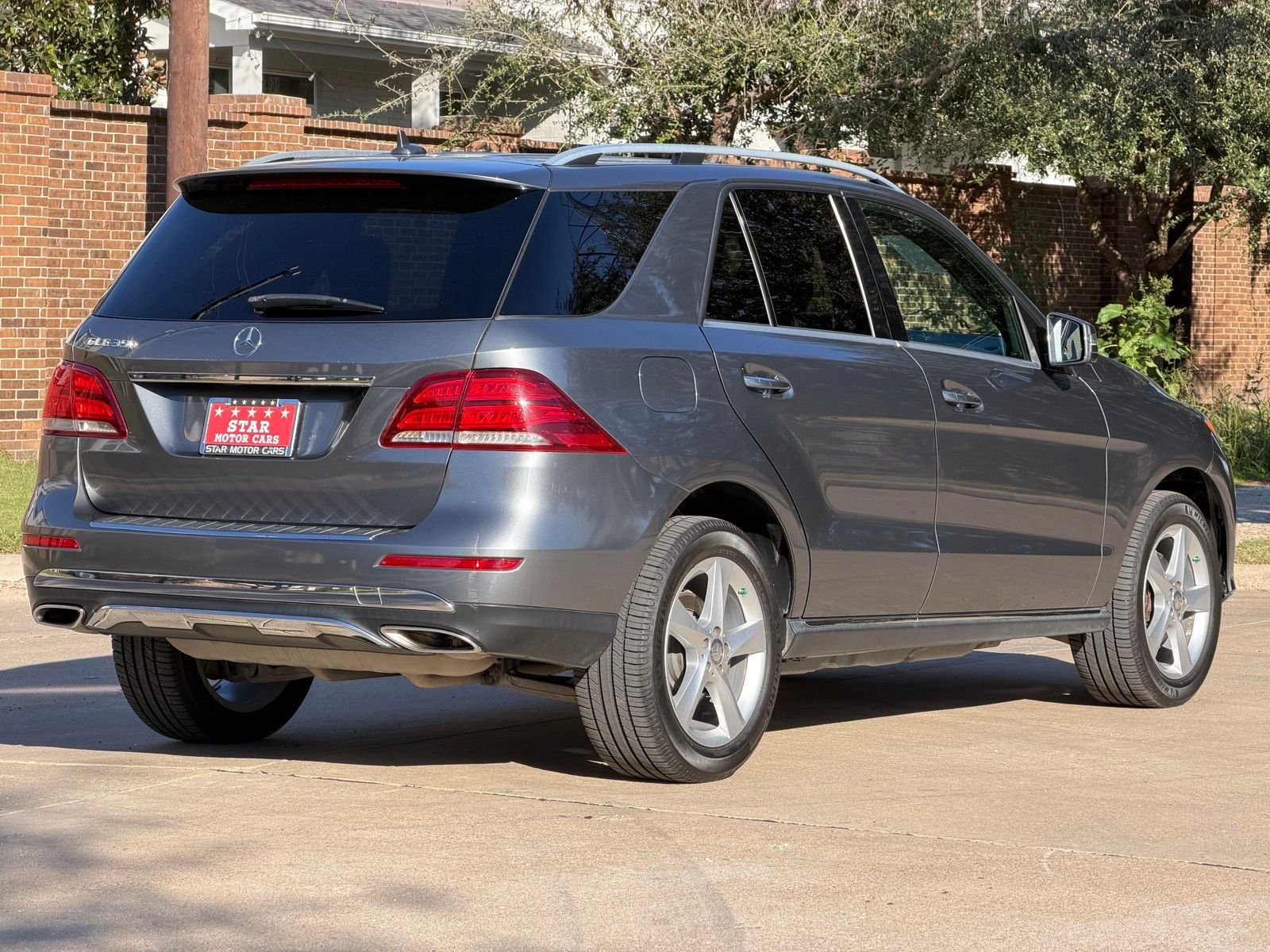 Used 2017 Gray Mercedes-Benz GLE 350 image 13