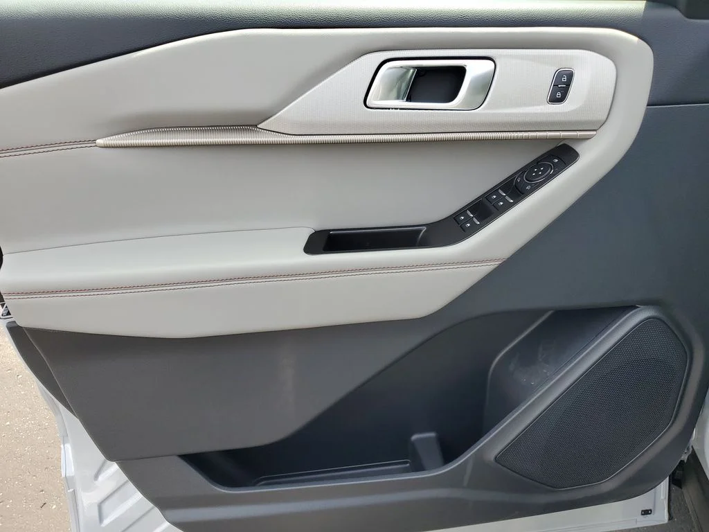 New 2026 Space White Metallic Ford Active image 20