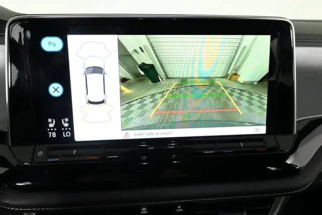 2026 Volkswagen Atlas Cross Sport SE w/Tech - Photo 10