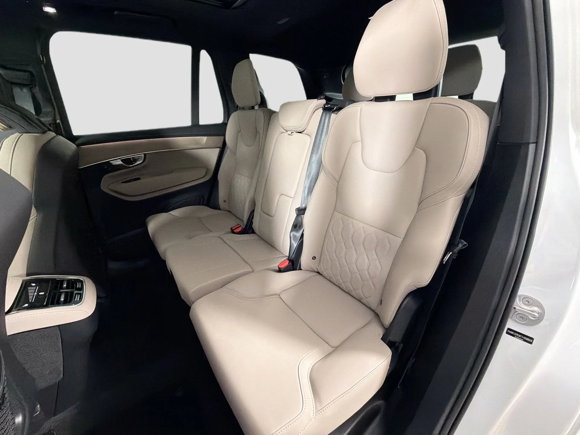 New 2026 Crystal White Volvo Plus image 24