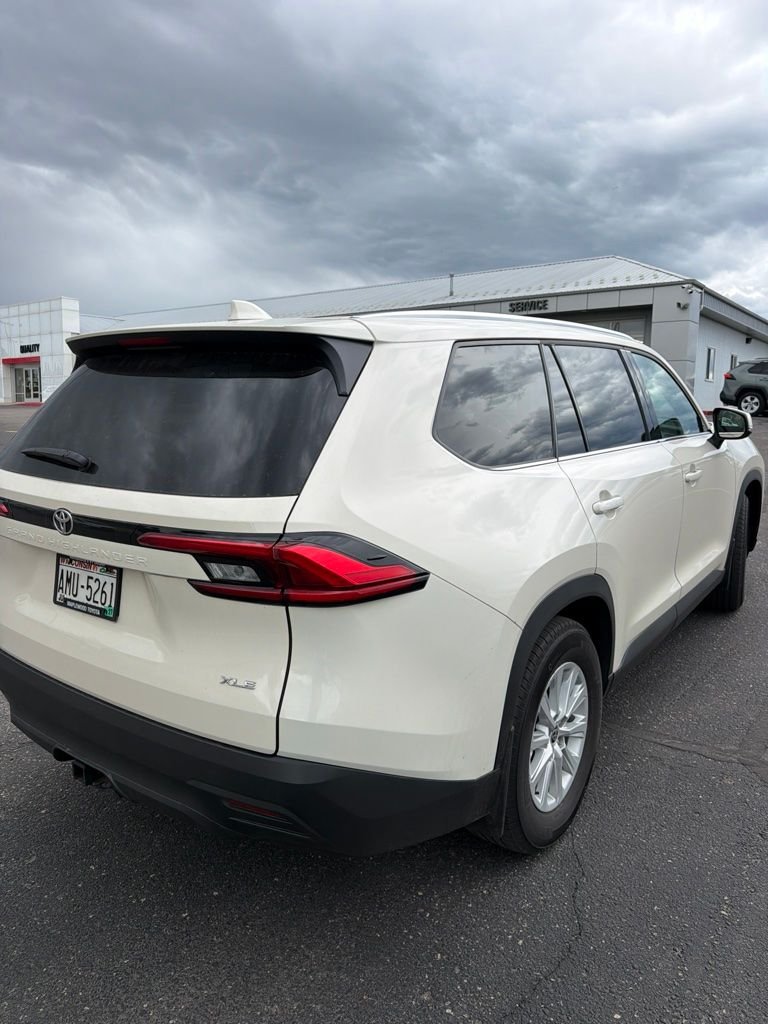 Used 2024 White Toyota XLE image 4