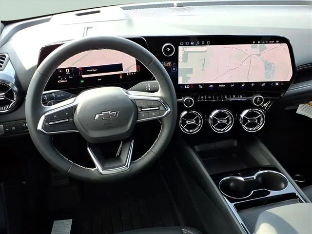 New 2026 Summit White Chevrolet LT image 17