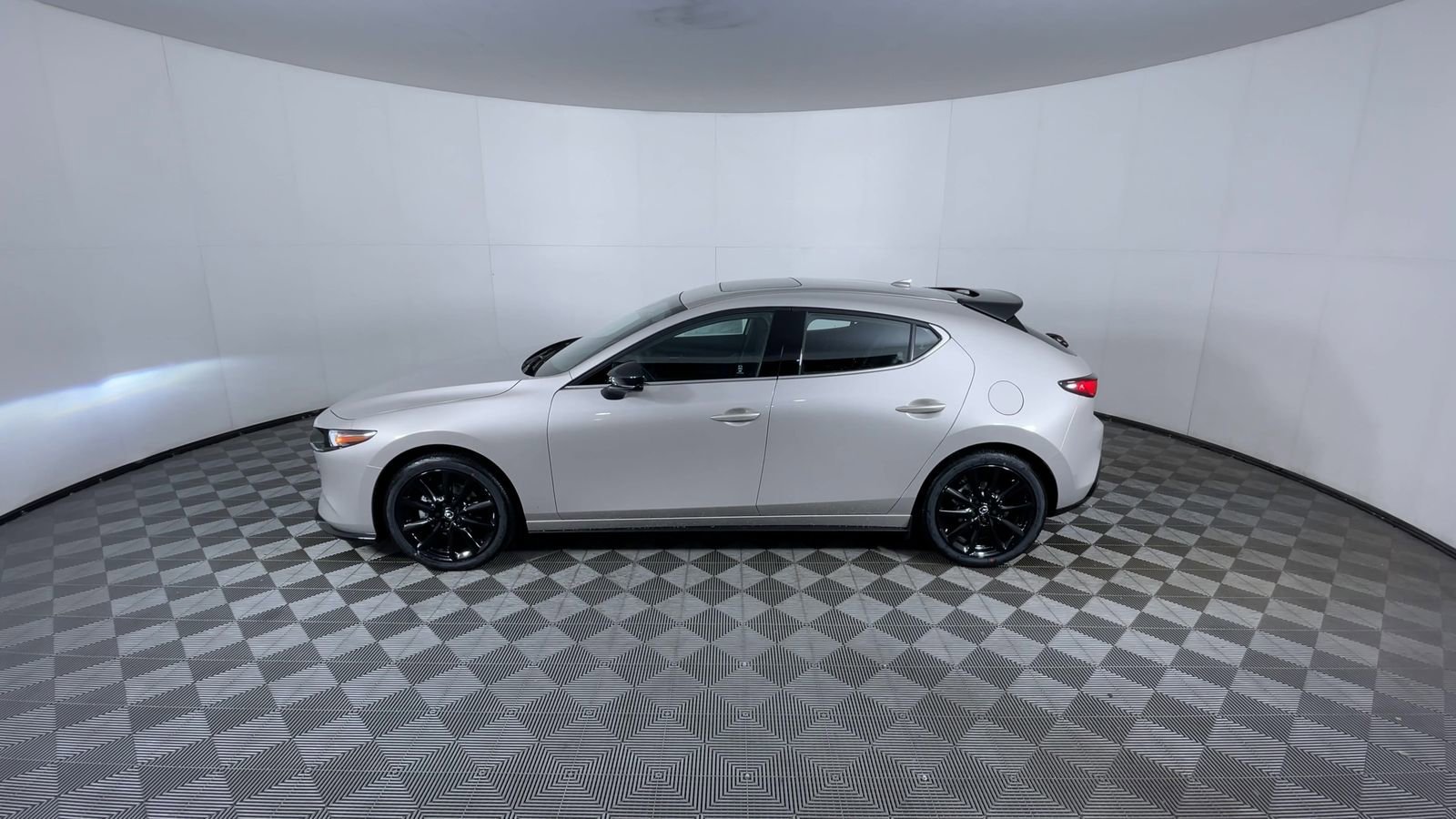 New 2026 Platinum Quartz Metallic Mazda 2.5 Turbo Premium Plus image 5