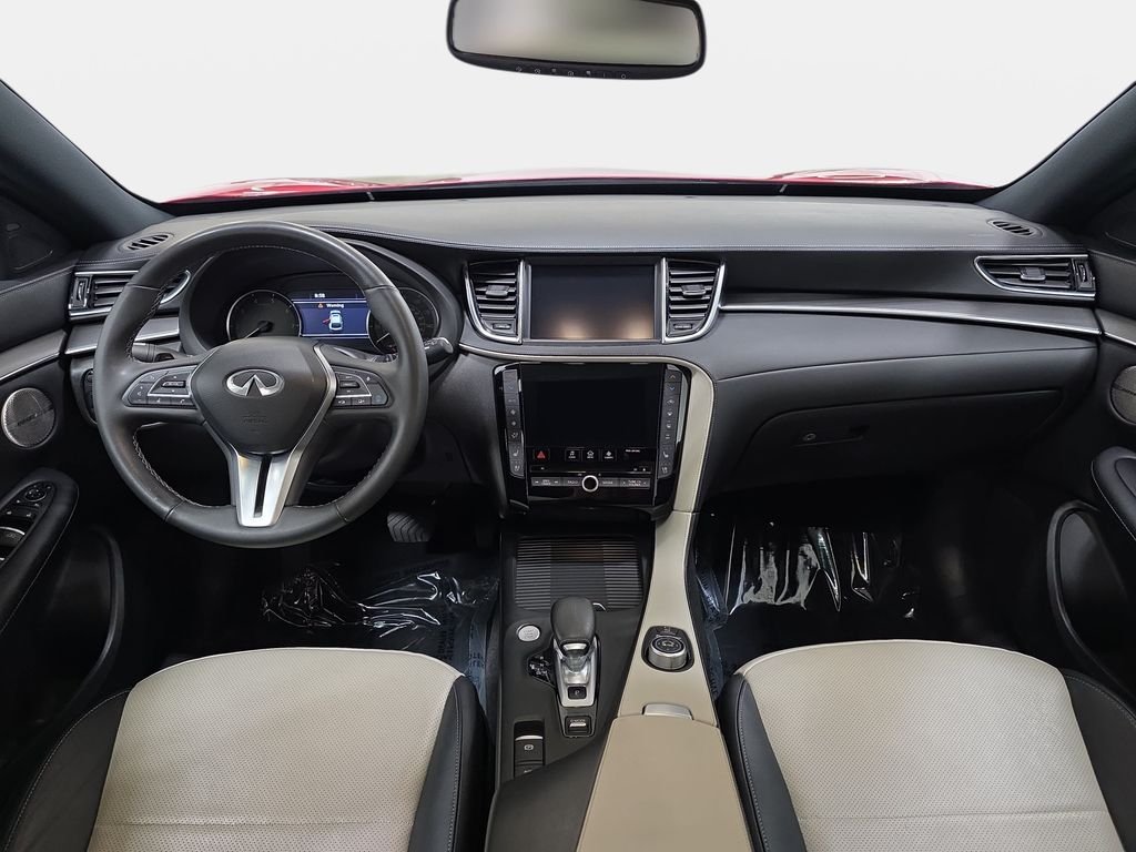 Certified Used 2023 Dynamic Sunstone Red INFINITI ESSENTIAL image 9