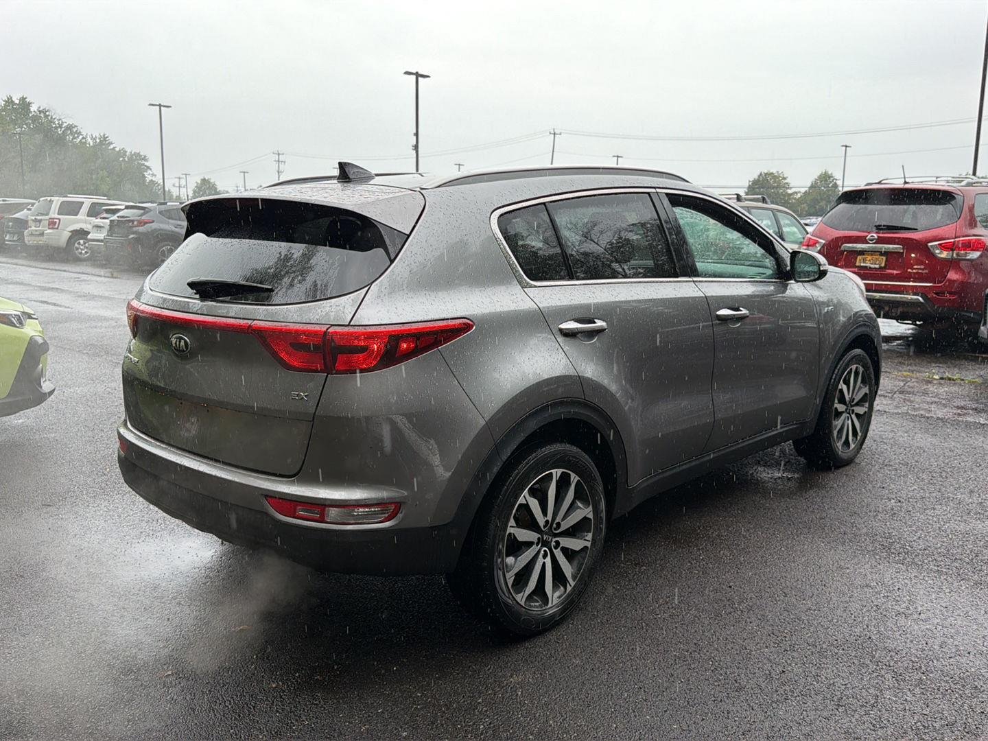 Used 2017 Mineral Silver Kia EX image 8