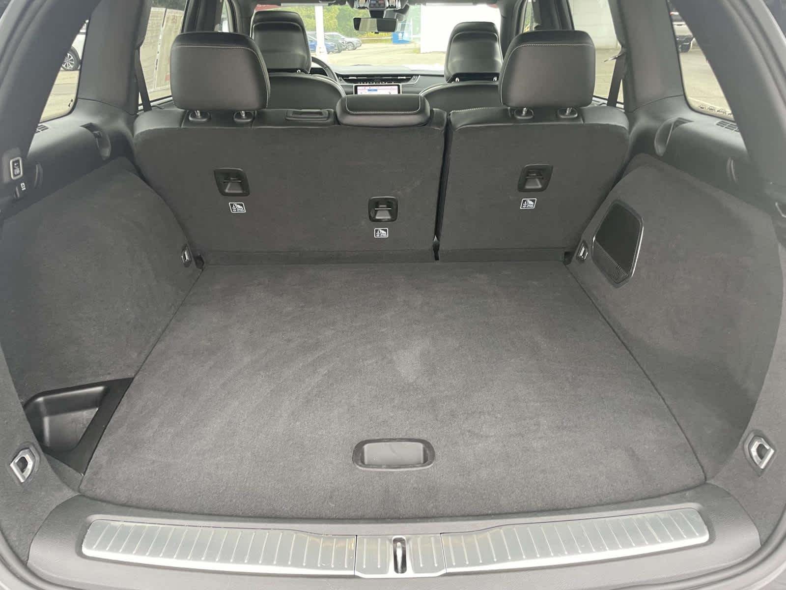 Used 2023 Gray Jeep Overland 4x4 image 25