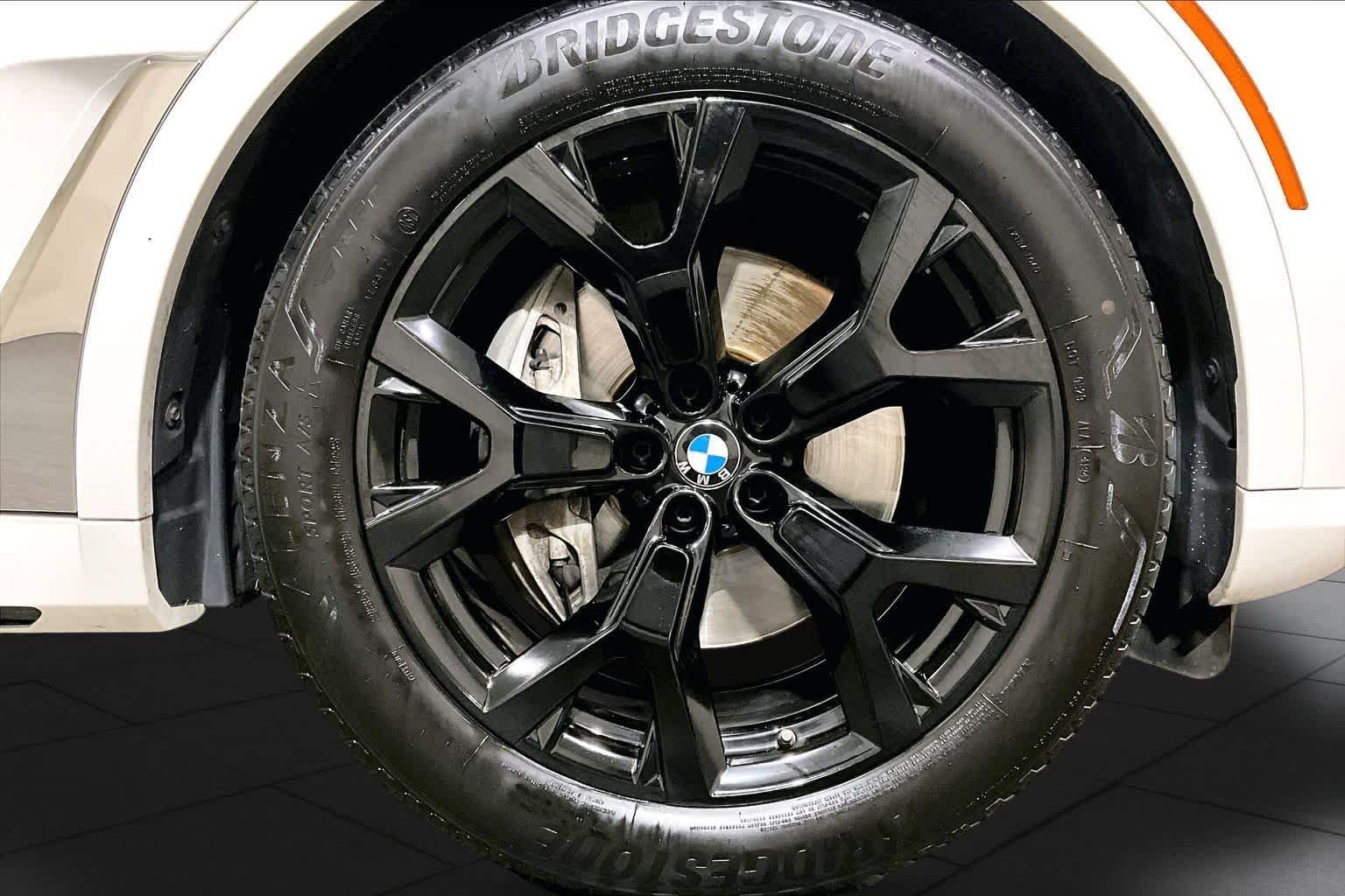 Certified Used 2023 Alpine White BMW xDrive40i image 10