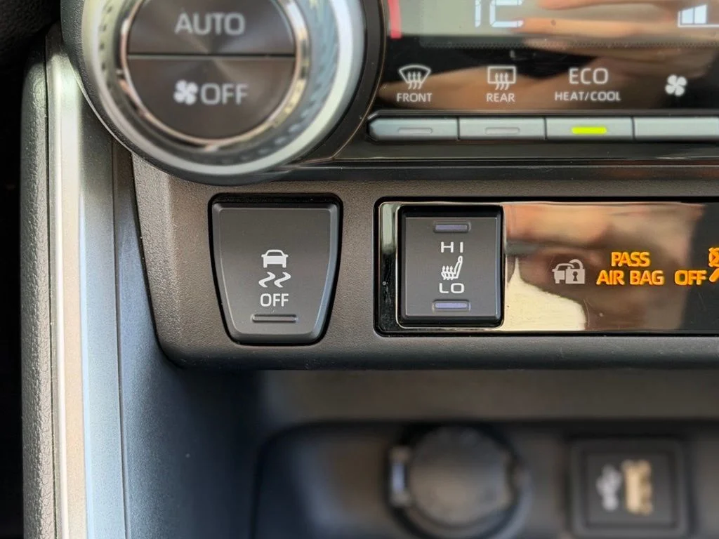 Used 2025 White Toyota XLE image 12
