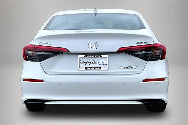 Certified Used 2024 Platinum White Pearl Honda Touring image 6