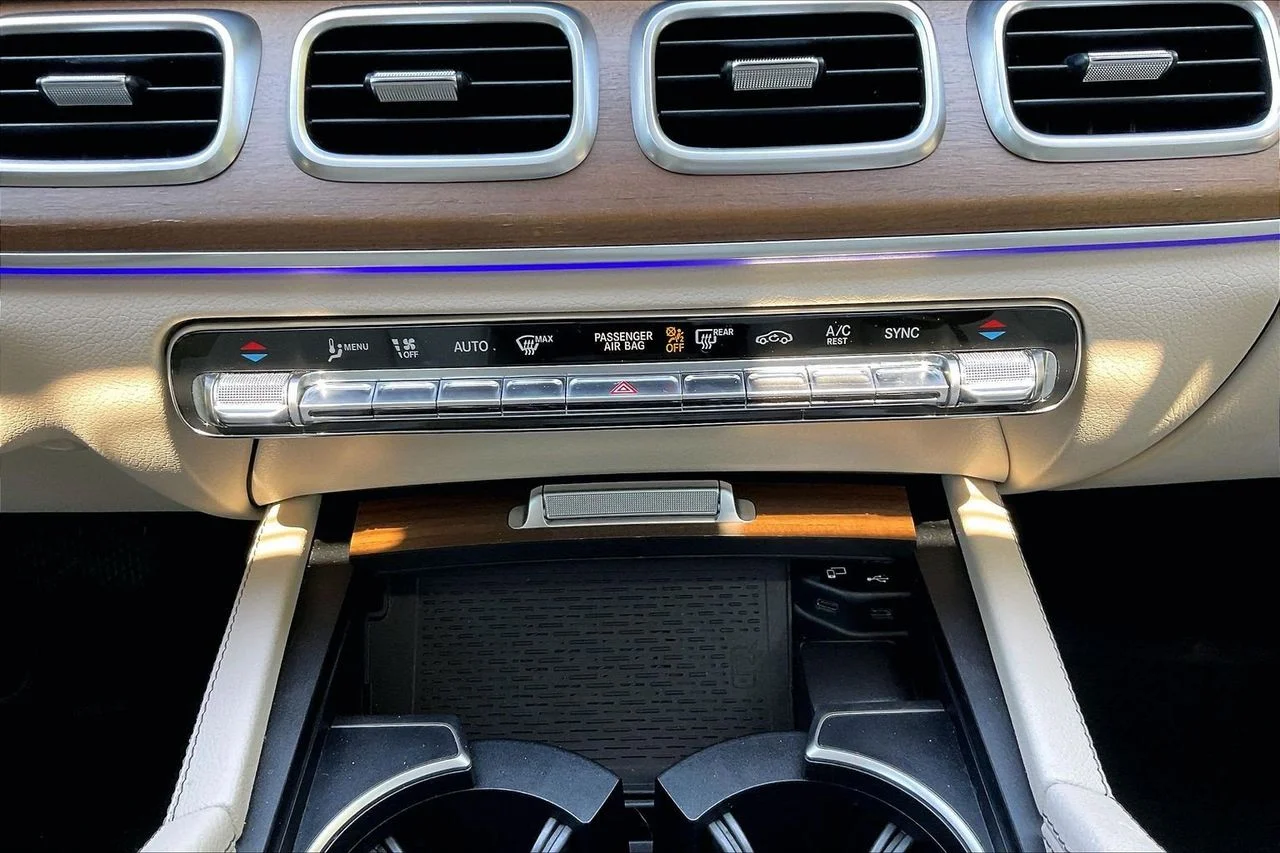 Certified Used 2023  Mercedes-Benz GLE 450 image 20