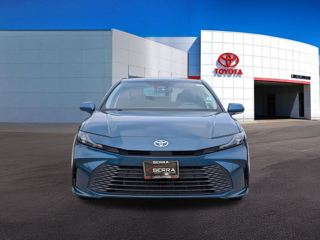 Used 2025  Toyota LE image 4