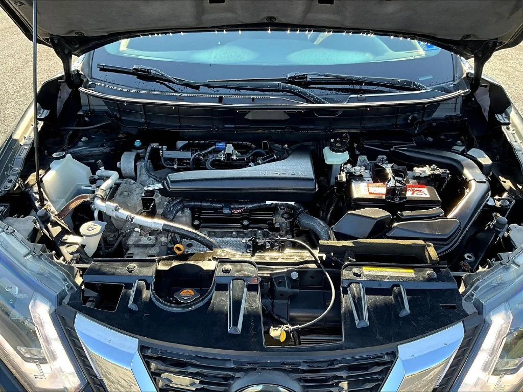 Used 2020 Midnight Pine Metallic Nissan SV image 35