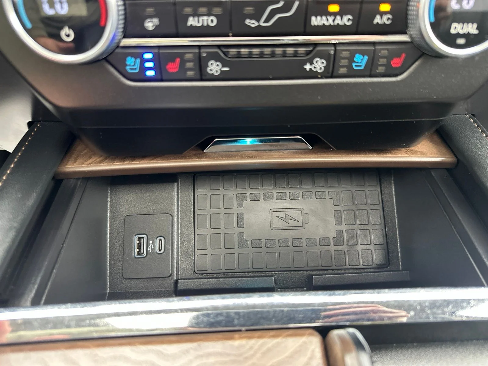 Used 2021 Brown Ford Platinum image 74