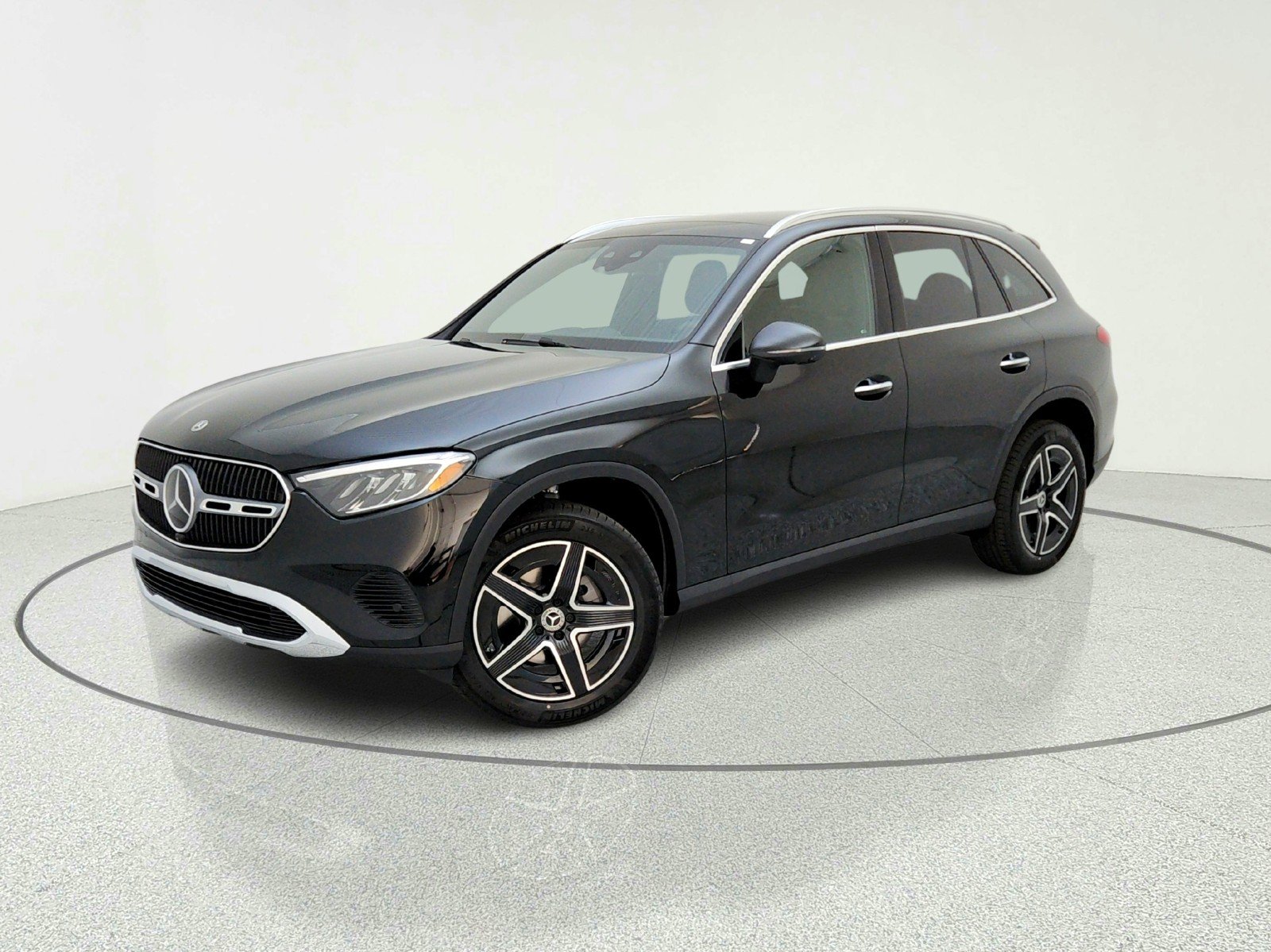 2026 Mercedes-Benz GLC GLC 300's photo